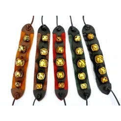 Bracelet En Cuir Avec Cloches D'argent, Brun Clair -Promos Halloween Boutique bracelet en cuir avec cloches dargent brun clair 2